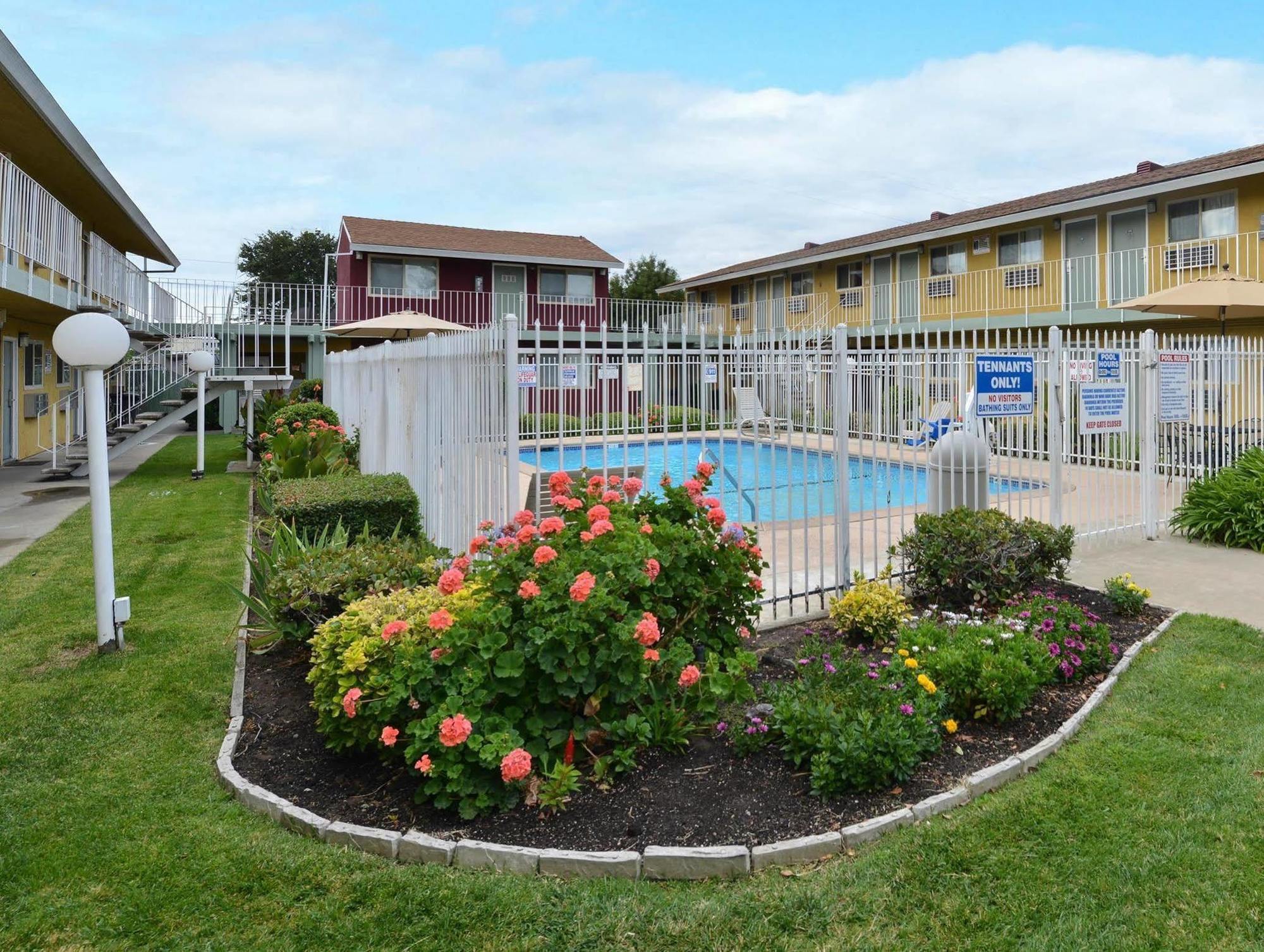 Oasis Inn Sacramento- Elk Grove Екстериор снимка